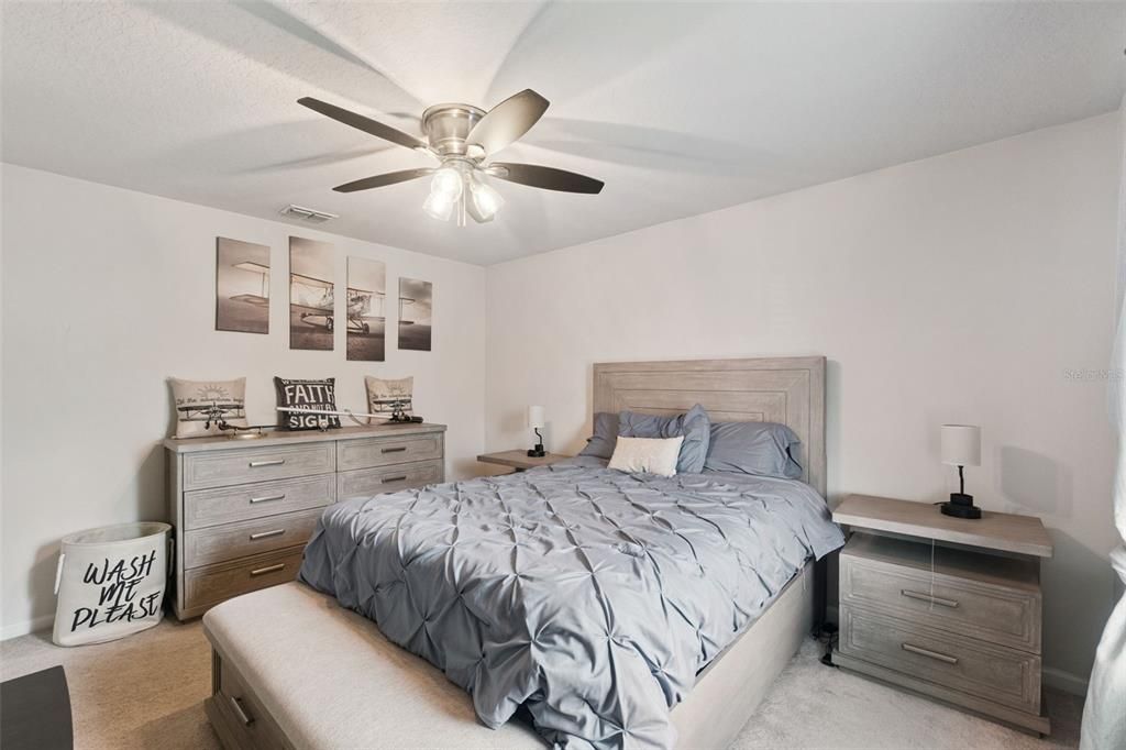 For Sale: $449,900 (4 beds, 3 baths, 2610 Square Feet)
