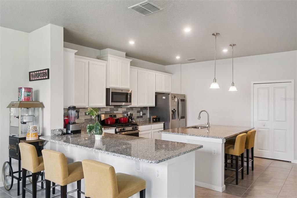 For Sale: $449,900 (4 beds, 3 baths, 2610 Square Feet)
