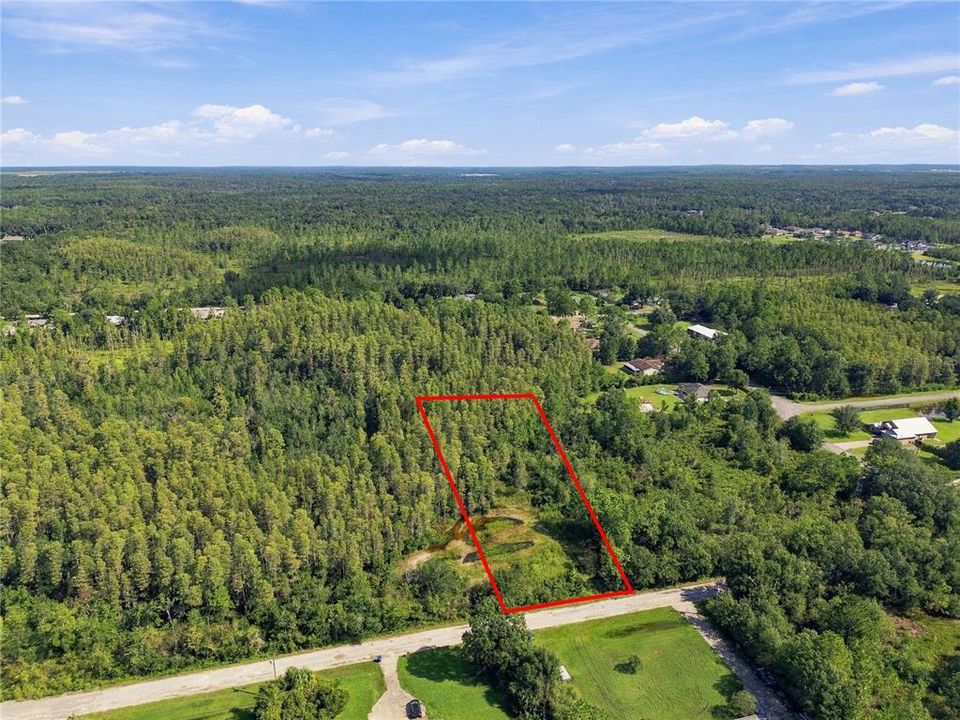 На продажу: $149,900 (1.86 acres)