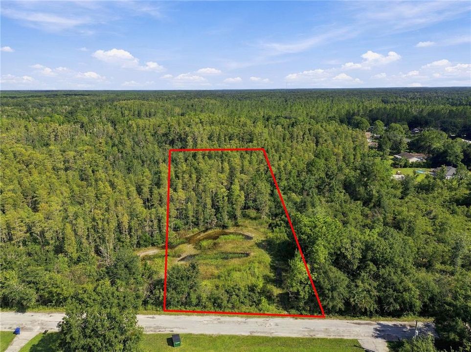 На продажу: $149,900 (1.86 acres)