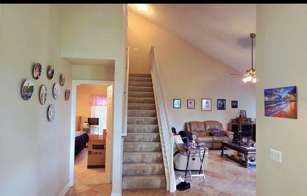 En Venta: $630,000 (4 camas, 2 baños, 2820 Pies cuadrados)