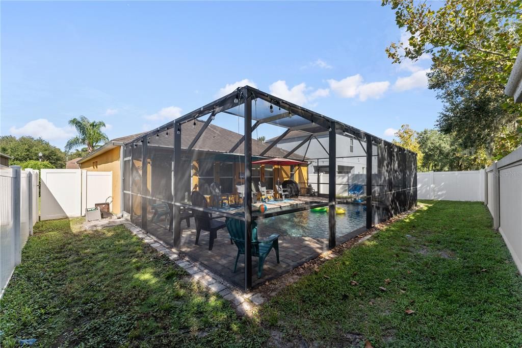 На продажу: $394,999 (4 спален, 2 ванн, 1872 Квадратных фут)