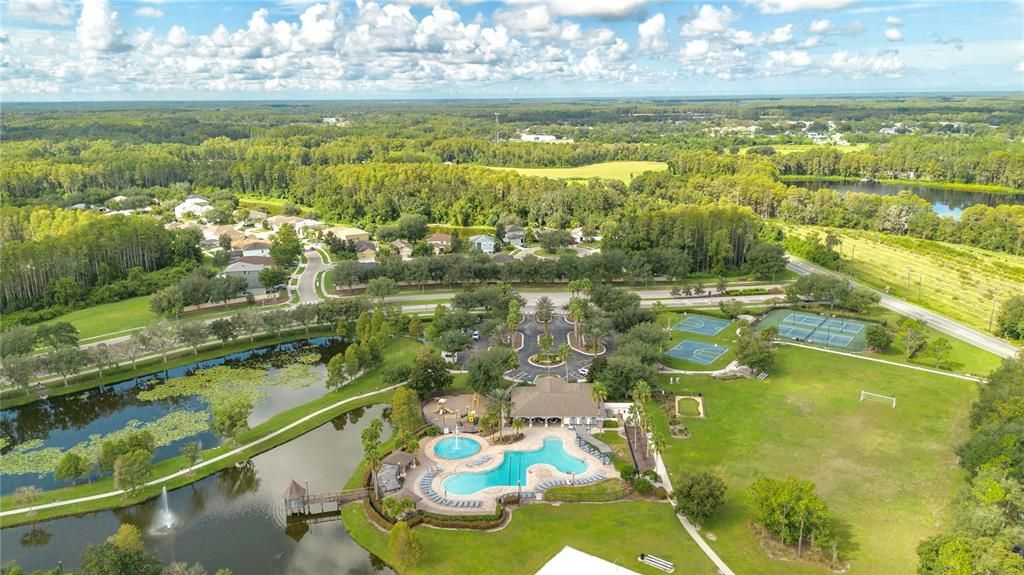 На продажу: $394,999 (4 спален, 2 ванн, 1872 Квадратных фут)