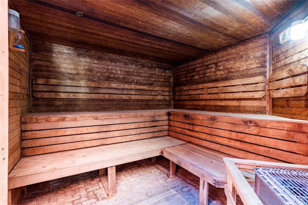 На продажу: $449,000 (4 спален, 2 ванн, 1870 Квадратных фут)