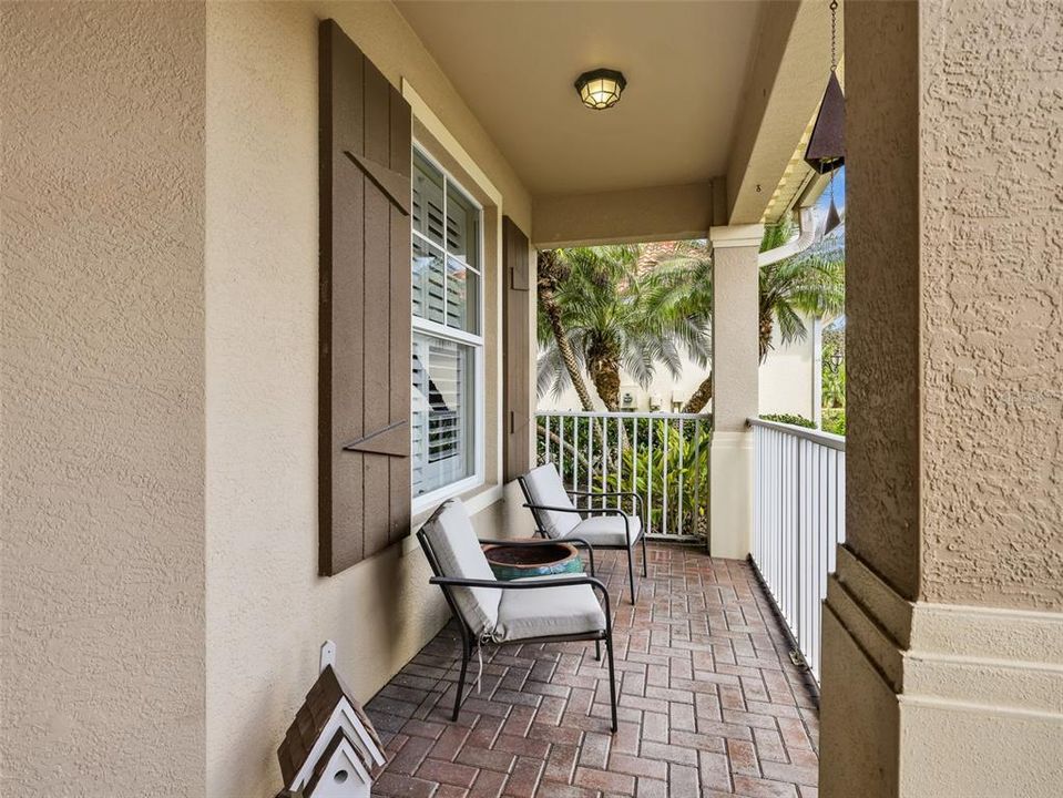 Active With Contract: $530,000 (3 beds, 2 baths, 1727 Square Feet)