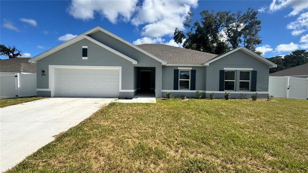 For Rent: $2,500 (4 beds, 2 baths, 2067 Square Feet)