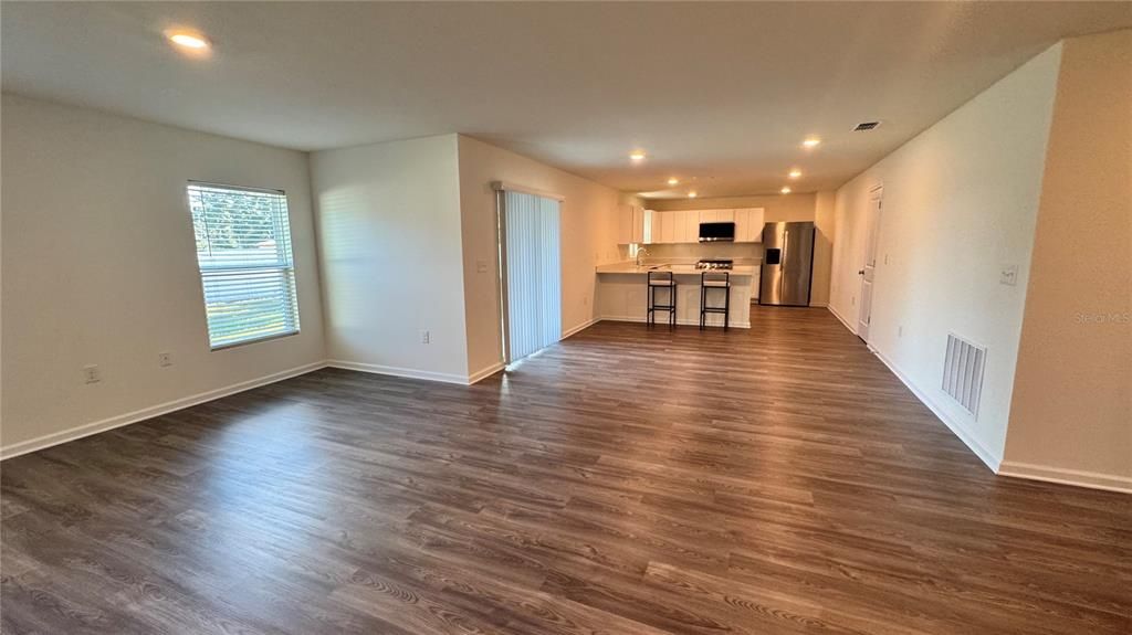 For Rent: $2,500 (4 beds, 2 baths, 2067 Square Feet)
