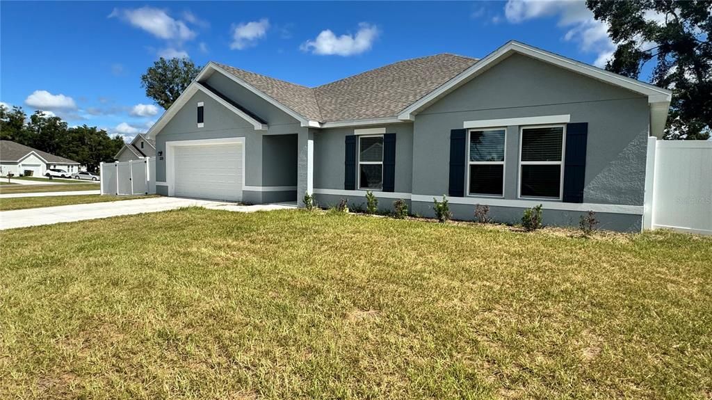 For Rent: $2,500 (4 beds, 2 baths, 2067 Square Feet)