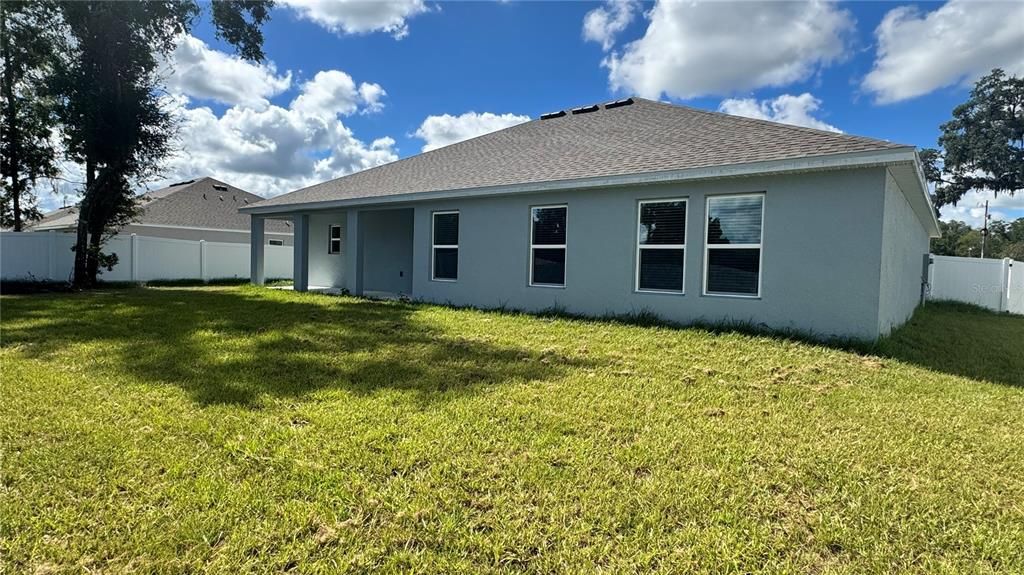 For Rent: $2,500 (4 beds, 2 baths, 2067 Square Feet)