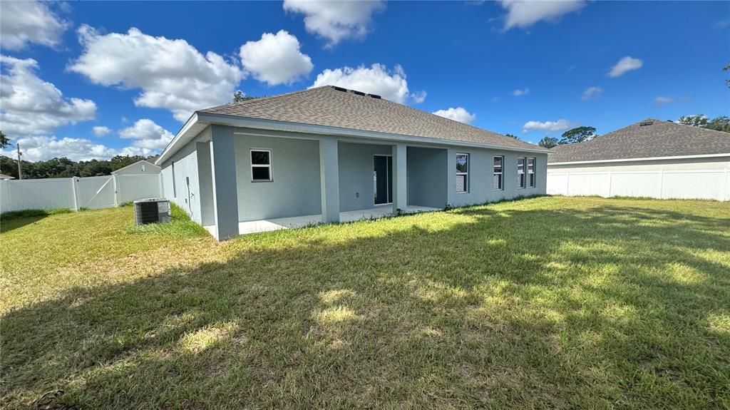 For Rent: $2,500 (4 beds, 2 baths, 2067 Square Feet)