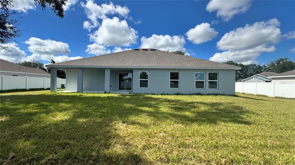 For Rent: $2,500 (4 beds, 2 baths, 2067 Square Feet)