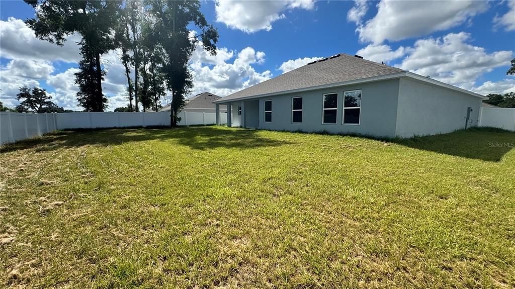 For Rent: $2,500 (4 beds, 2 baths, 2067 Square Feet)