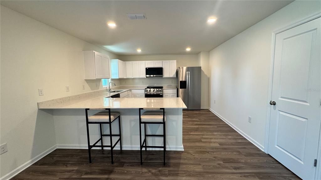For Rent: $2,500 (4 beds, 2 baths, 2067 Square Feet)