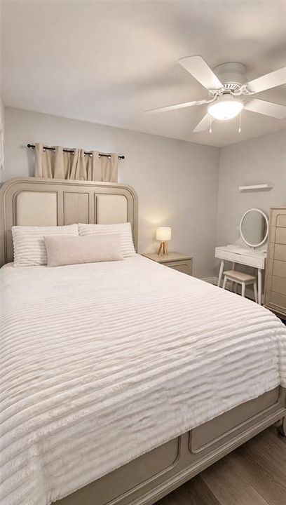 На продажу: $329,900 (4 спален, 2 ванн, 1845 Квадратных фут)