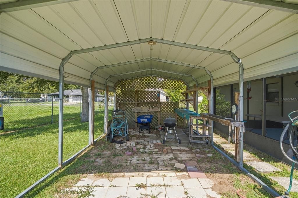 For Sale: $254,900 (3 beds, 2 baths, 1409 Square Feet)