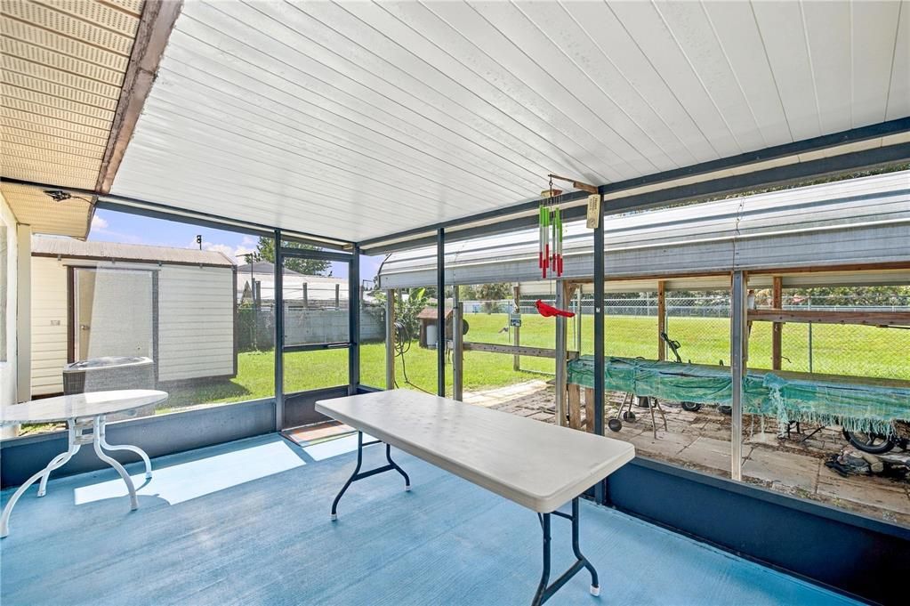 For Sale: $254,900 (3 beds, 2 baths, 1409 Square Feet)