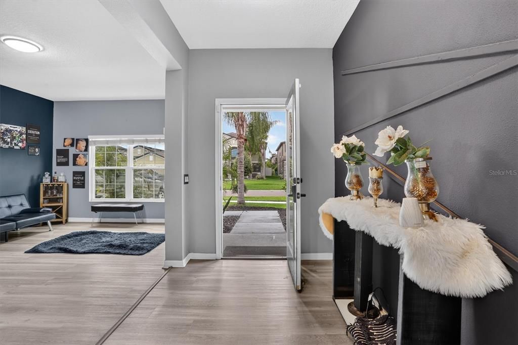 En Venta: $364,990 (3 camas, 2 baños, 2076 Pies cuadrados)
