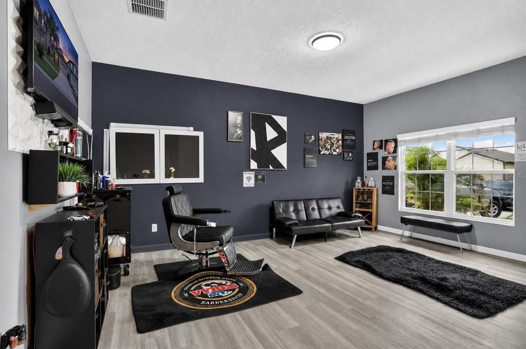 En Venta: $364,990 (3 camas, 2 baños, 2076 Pies cuadrados)