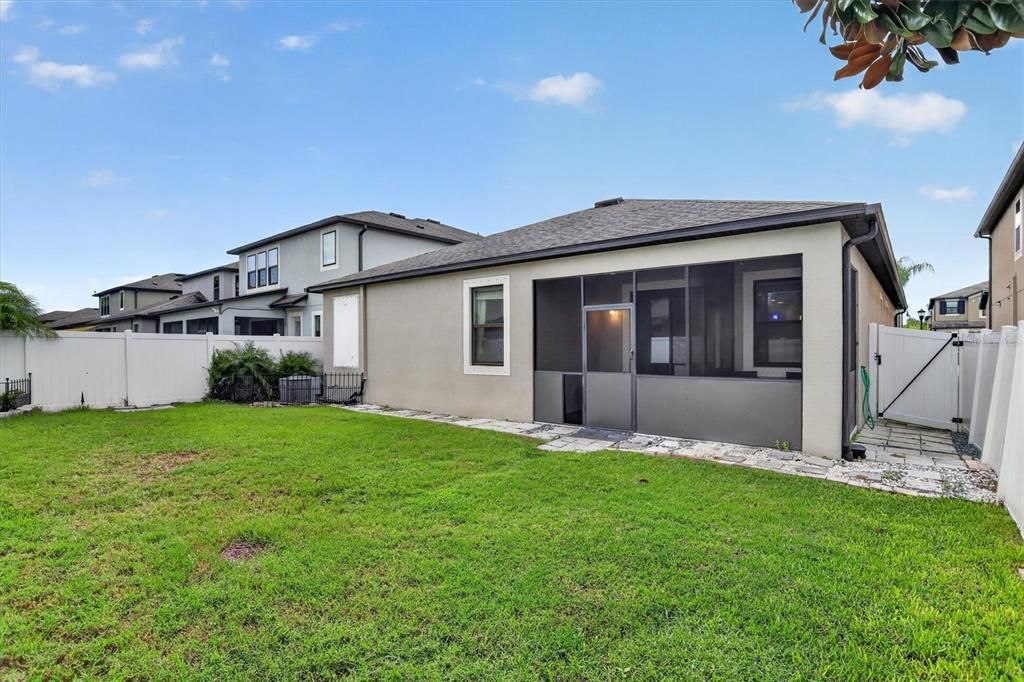 En Venta: $364,990 (3 camas, 2 baños, 2076 Pies cuadrados)