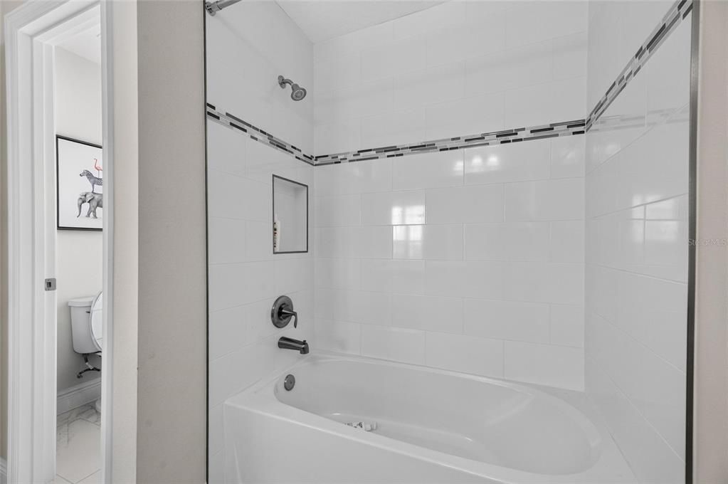 En Venta: $720,000 (5 camas, 4 baños, 3597 Pies cuadrados)
