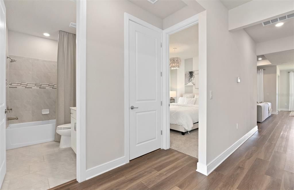 For Sale: $453,350 (3 beds, 2 baths, 1662 Square Feet)