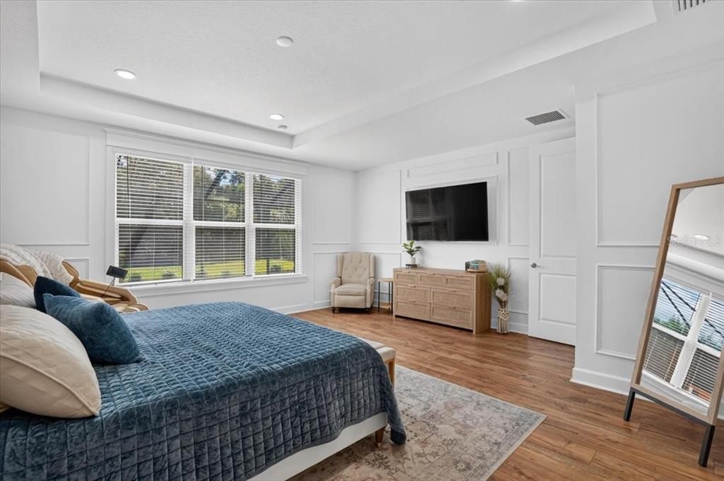 For Sale: $1,149,000 (5 beds, 4 baths, 3519 Square Feet)