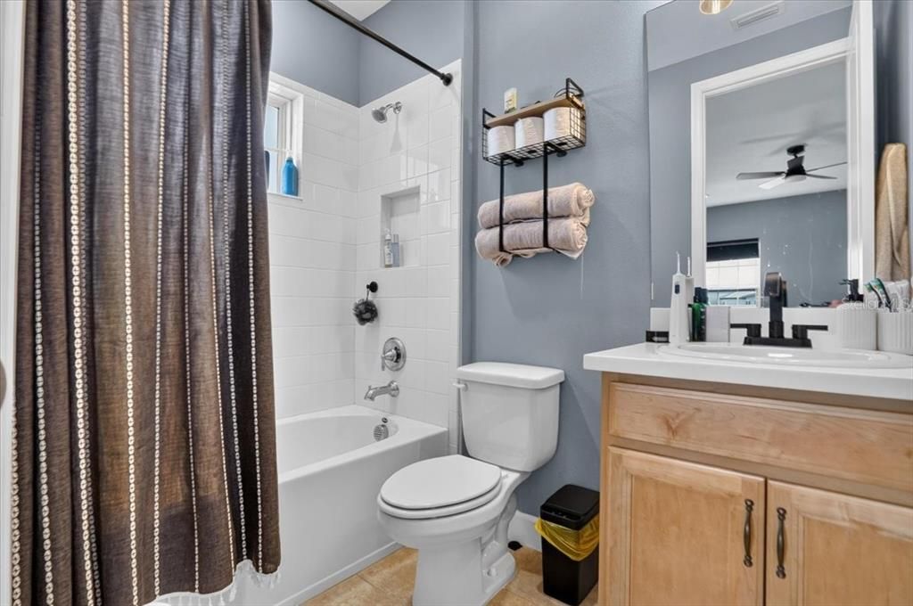 For Sale: $1,149,000 (5 beds, 4 baths, 3519 Square Feet)