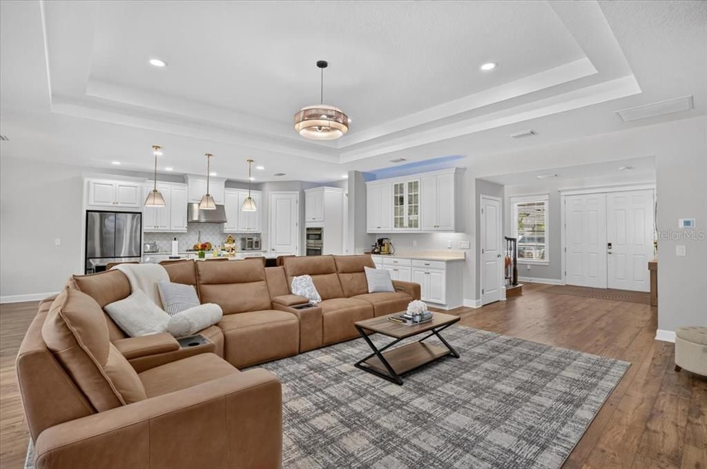 For Sale: $1,149,000 (5 beds, 4 baths, 3519 Square Feet)