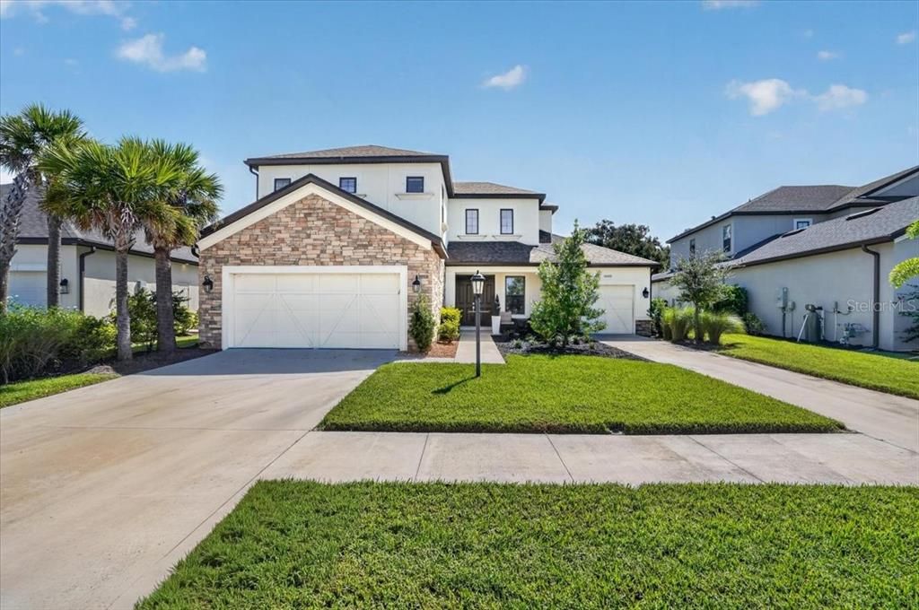 For Sale: $1,149,000 (5 beds, 4 baths, 3519 Square Feet)