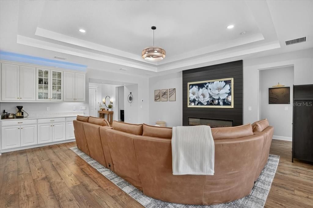 For Sale: $1,149,000 (5 beds, 4 baths, 3519 Square Feet)