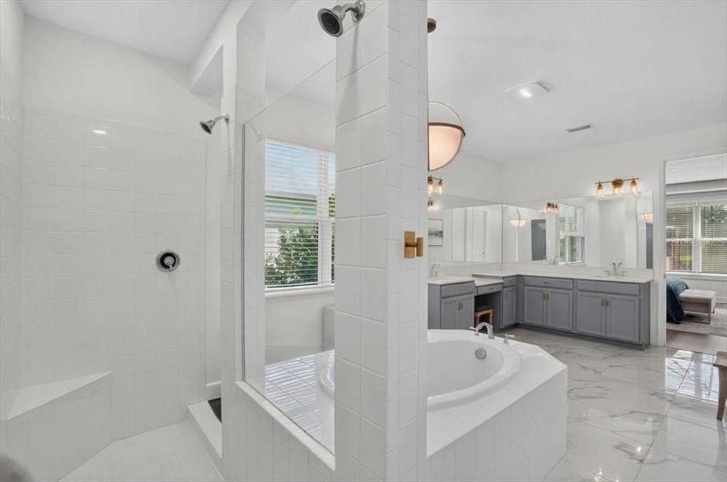 For Sale: $1,149,000 (5 beds, 4 baths, 3519 Square Feet)