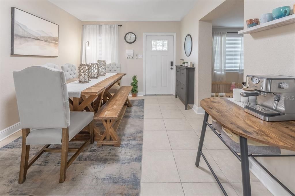 В аренду: $2,500 (3 спален, 1 ванн, 1035 Квадратных фут)