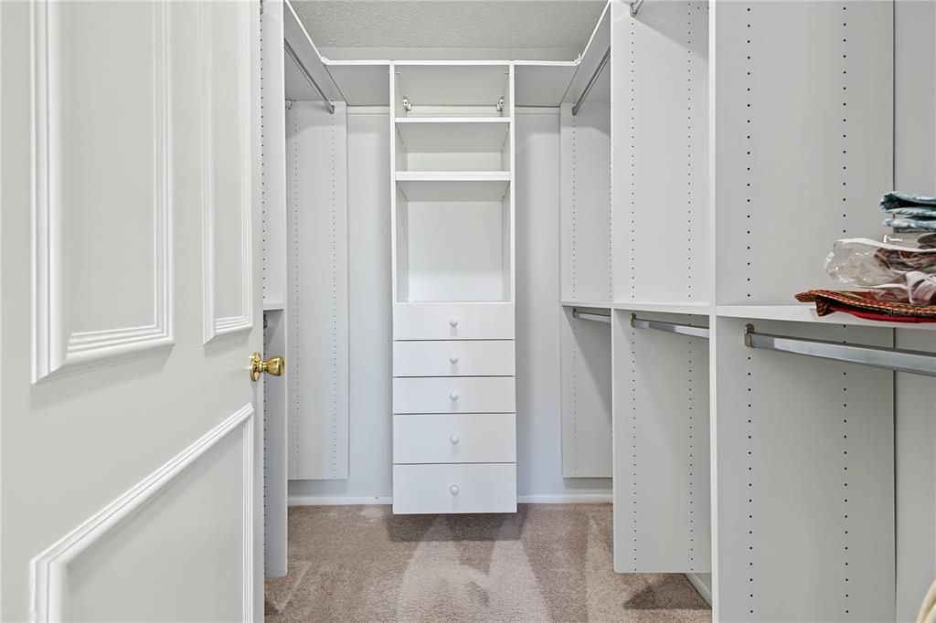 For Sale: $137,400 (2 beds, 2 baths, 1144 Square Feet)