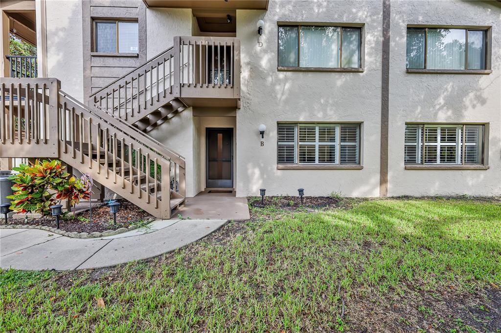 For Sale: $137,400 (2 beds, 2 baths, 1144 Square Feet)