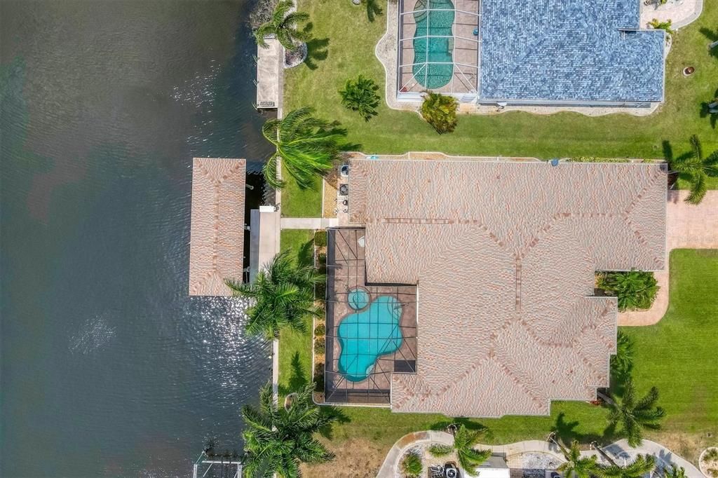 En Venta: $779,900 (3 camas, 2 baños, 2492 Pies cuadrados)