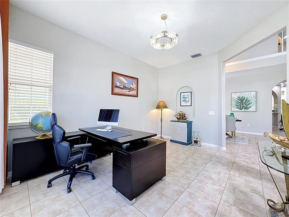 For Sale: $1,099,000 (3 beds, 2 baths, 2883 Square Feet)