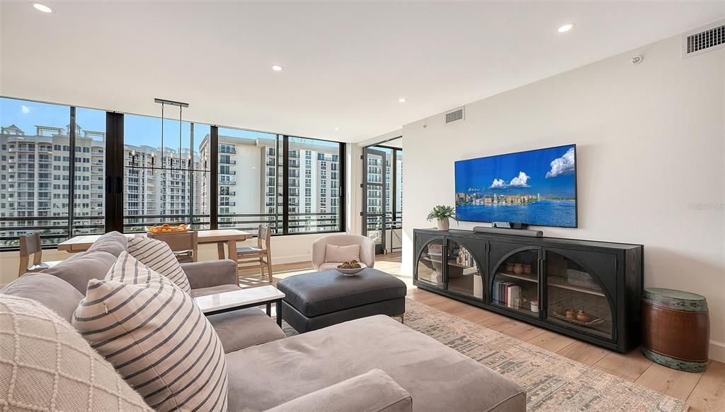 For Sale: $1,900,000 (3 beds, 3 baths, 1982 Square Feet)