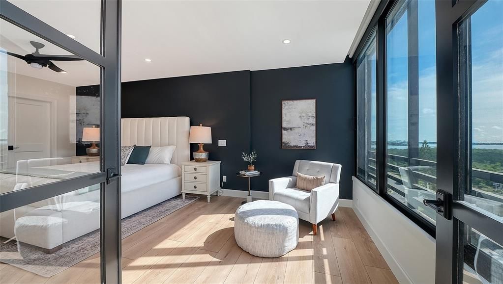 For Sale: $1,900,000 (3 beds, 3 baths, 1982 Square Feet)