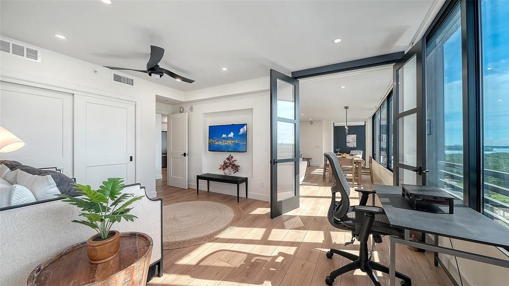 For Sale: $1,900,000 (3 beds, 3 baths, 1982 Square Feet)