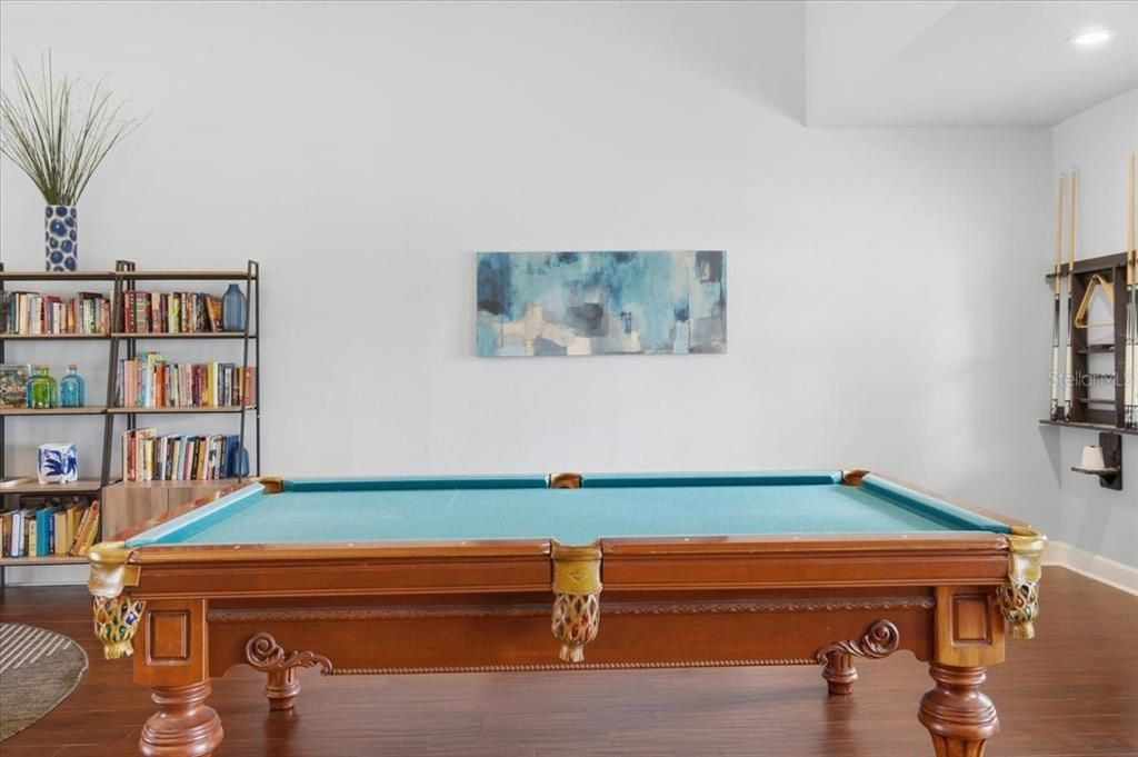 На продажу: $159,900 (1 спален, 1 ванн, 717 Квадратных фут)