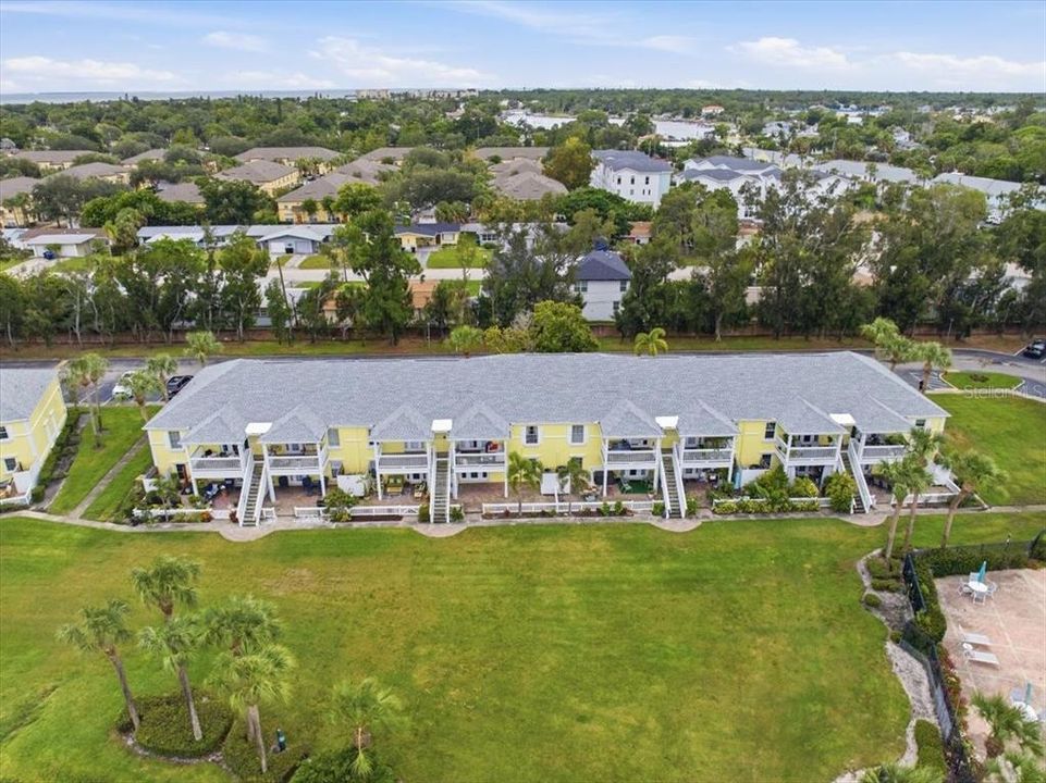 На продажу: $159,900 (1 спален, 1 ванн, 717 Квадратных фут)