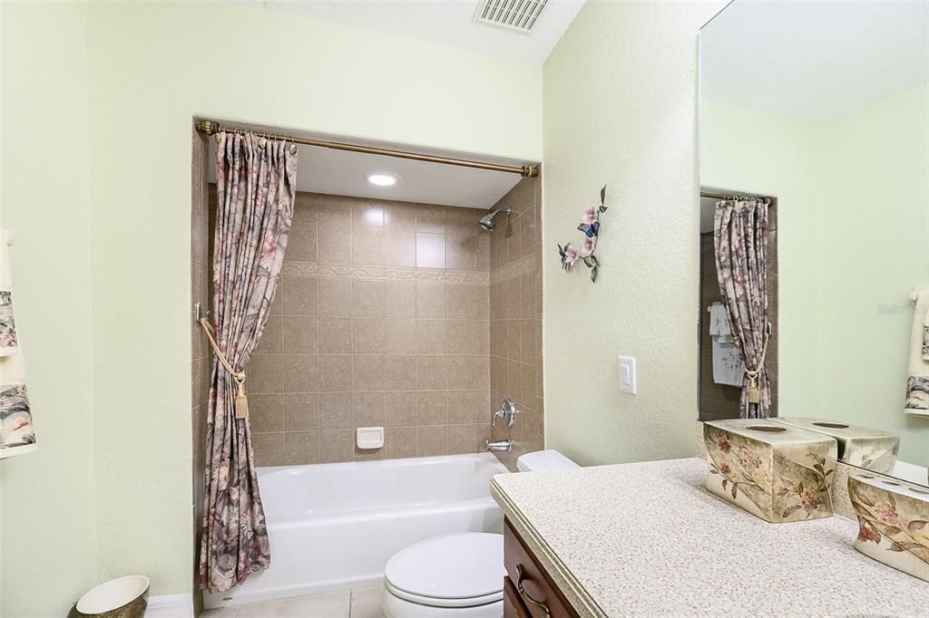 В аренду: $2,100 (2 спален, 2 ванн, 1530 Квадратных фут)
