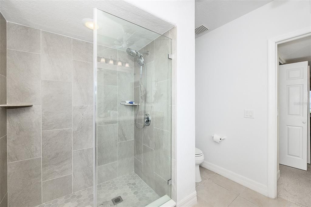 В аренду: $2,100 (2 спален, 2 ванн, 1530 Квадратных фут)
