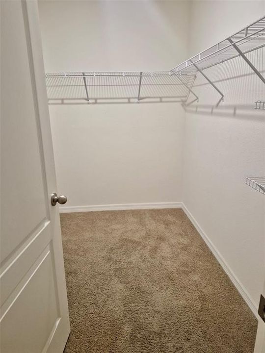 For Sale: $329,999 (4 beds, 2 baths, 1867 Square Feet)