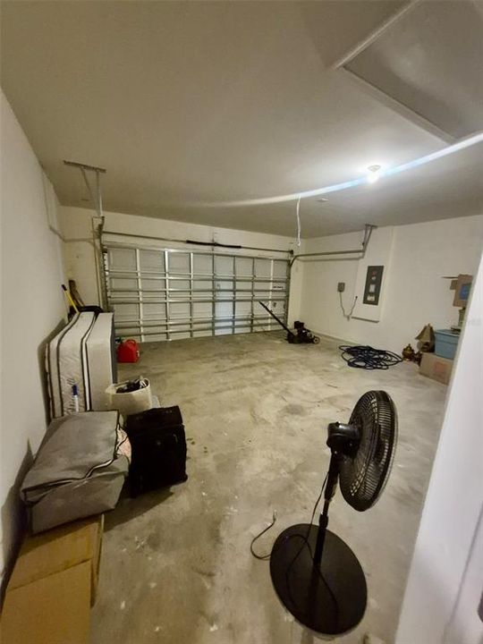 For Sale: $329,999 (4 beds, 2 baths, 1867 Square Feet)
