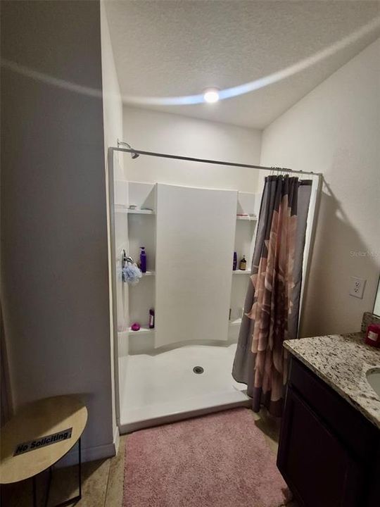For Sale: $329,999 (4 beds, 2 baths, 1867 Square Feet)