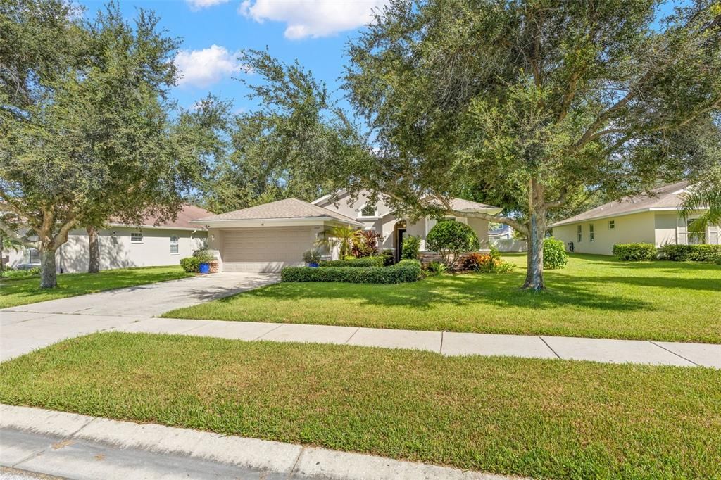 En Venta: $549,000 (4 camas, 2 baños, 1722 Pies cuadrados)