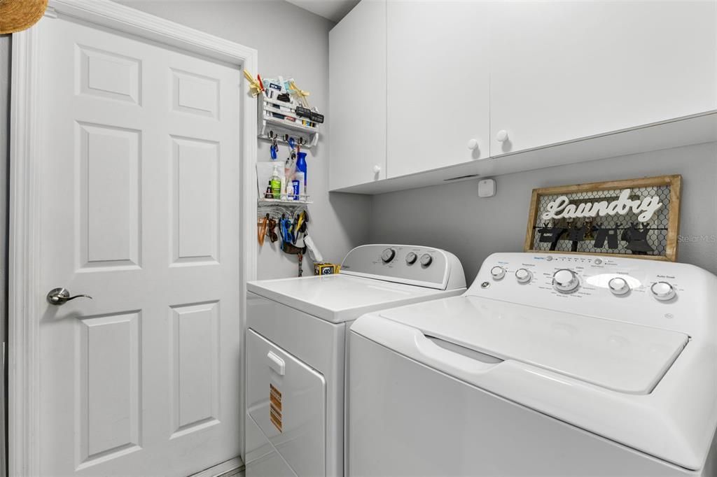 En Venta: $549,000 (4 camas, 2 baños, 1722 Pies cuadrados)