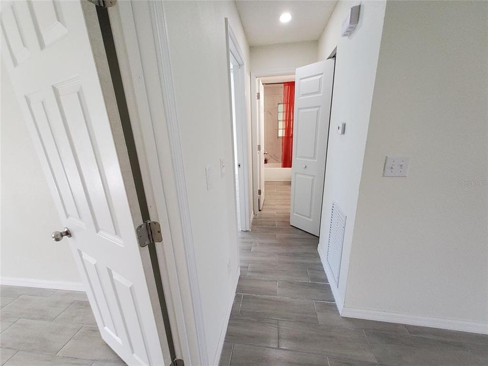 На продажу: $265,000 (3 спален, 2 ванн, 2002 Квадратных фут)