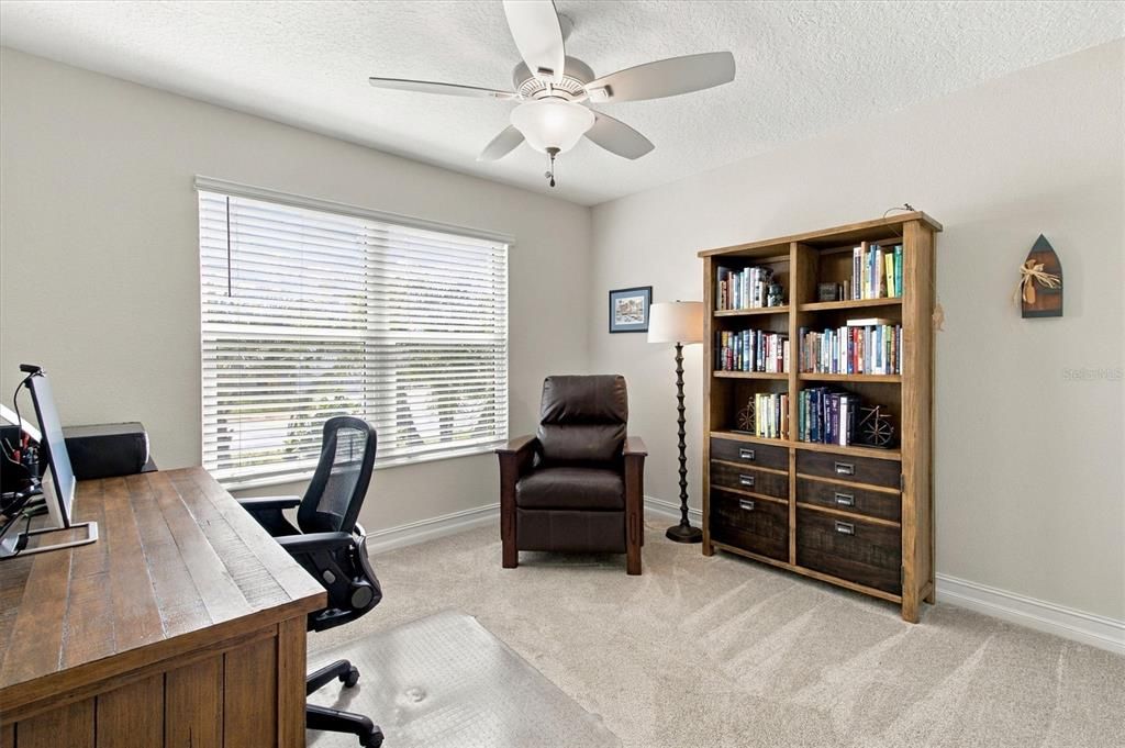 Activo con contrato: $449,900 (4 camas, 2 baños, 2014 Pies cuadrados)
